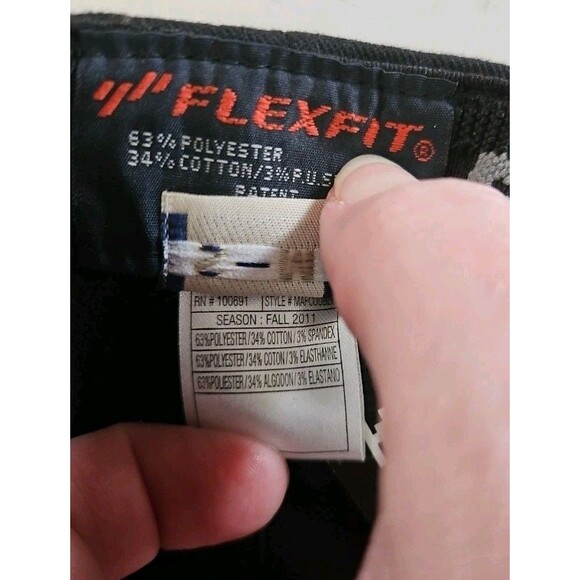 Hurley Flex Fit Black Hat S - M Icon Logo Fall 2011 NWT One And Only Spellout - Picture 5 of 6